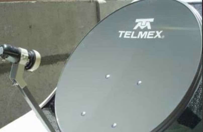 Antena de comunicación telmex